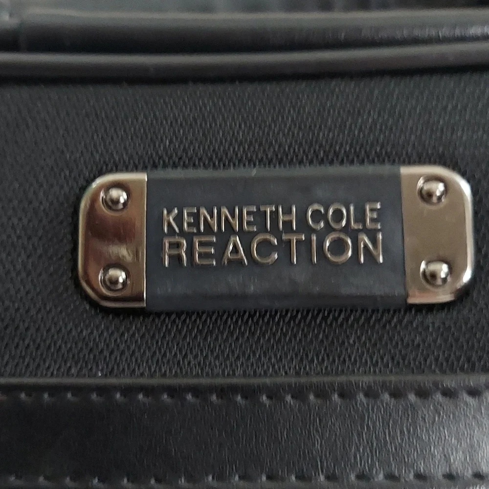 Vintage Kenneth Cole Reaction Black R-Tech Case Tablet iPad